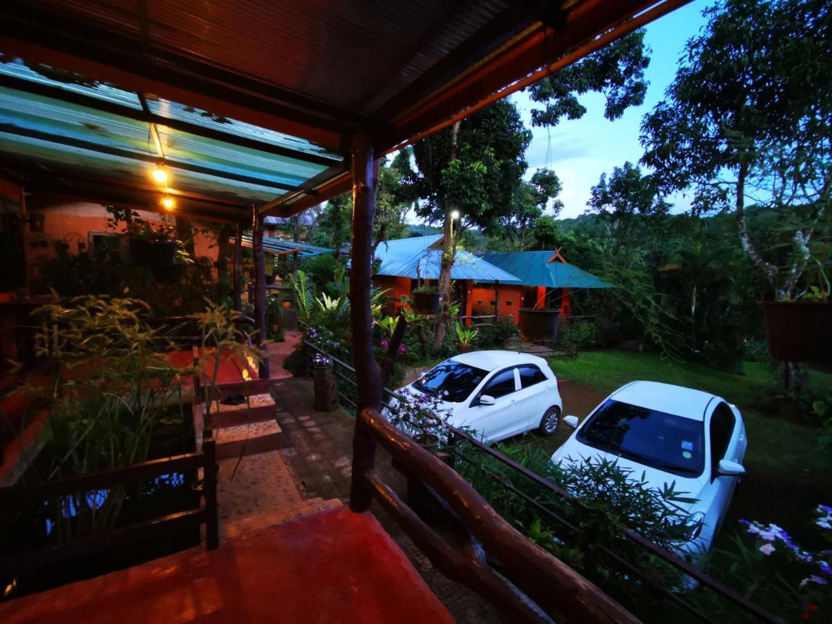 Ban Huai Makhuea Som บ้านดินโฮมสเตย์ ปางอุ๋ง מראה חיצוני תמונה